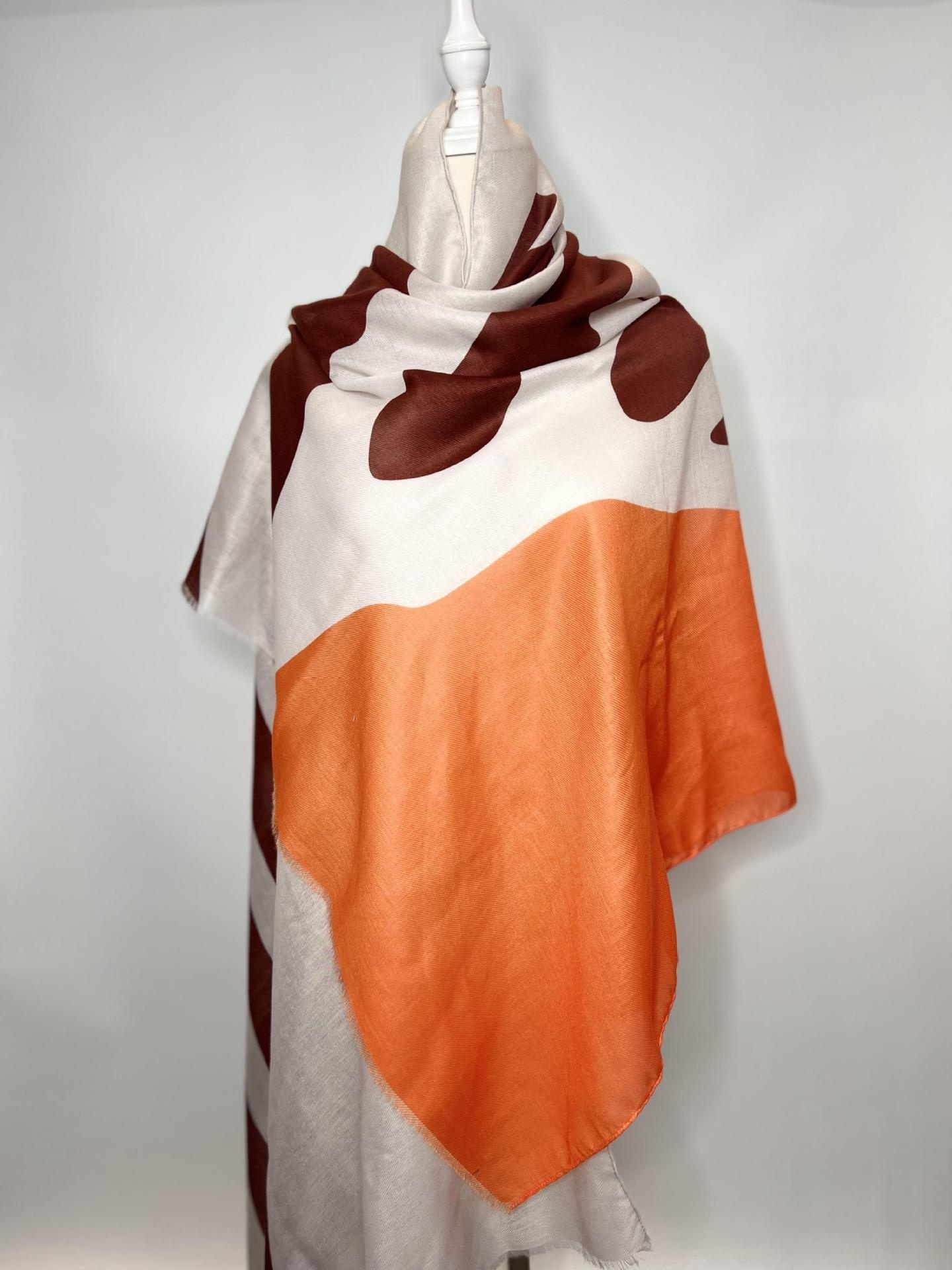 Zebra patterned cotton and linen versatile fashionable printed large scarf, soft shawl, sun protection decoration, animal pattern detachable scarf