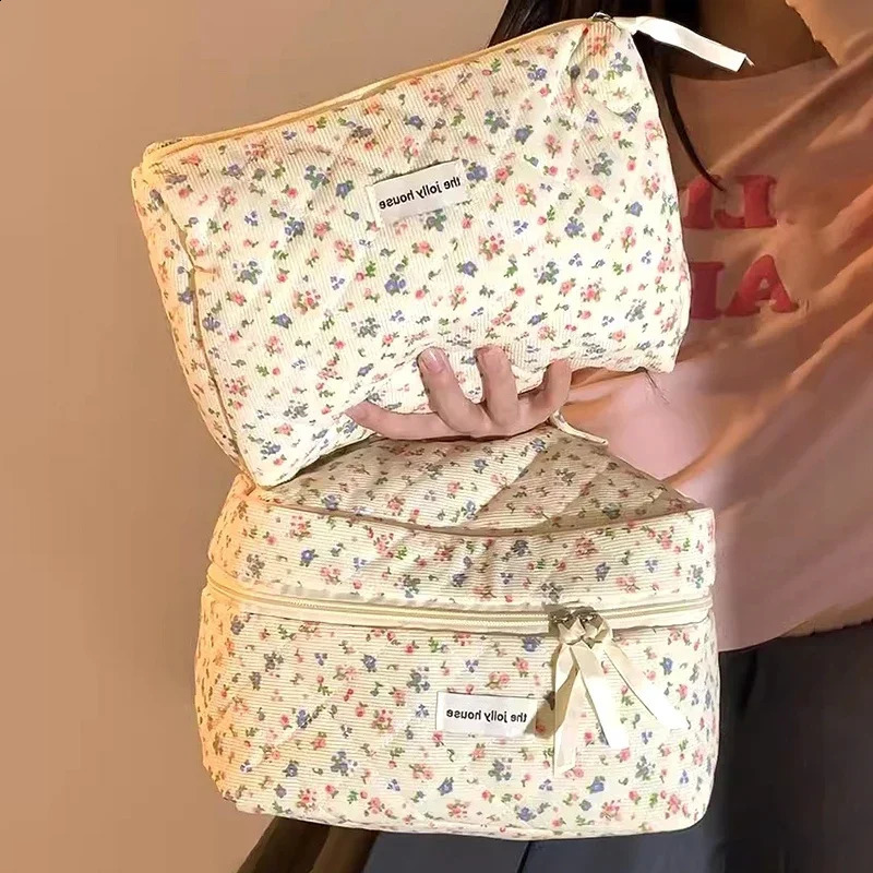 Butterfly octagonal storage bag rainproof cartoon cute flower washing portable crown country 240906