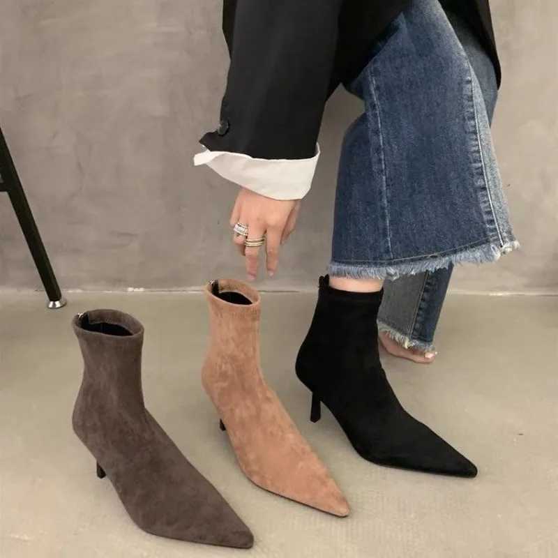 Sexy thin high-heeled shoes pointy toe ankle boots womens party shoes fashionable spring and autumn zippers compact short boots CL240906