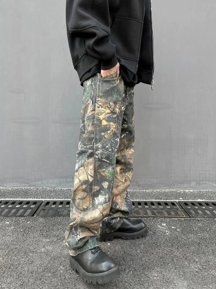 American tree patterned camouflage jeans suitable for men wearing loose fitting Harajuku straight tube printed trendy hiphop pants both and women 2409