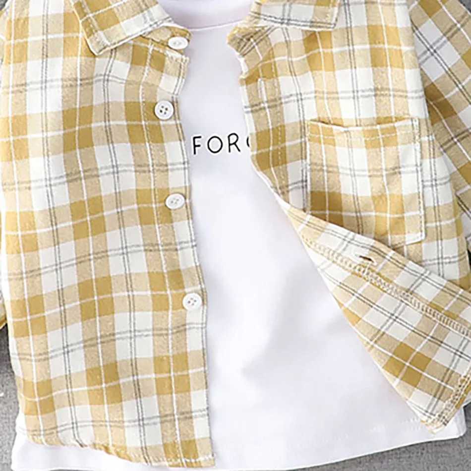 Spring and Autumn Collection for Young Boys Long Sleeve Plaid Shirts with Trendy Korean Design Perfect for the Upcoming Season Y240906