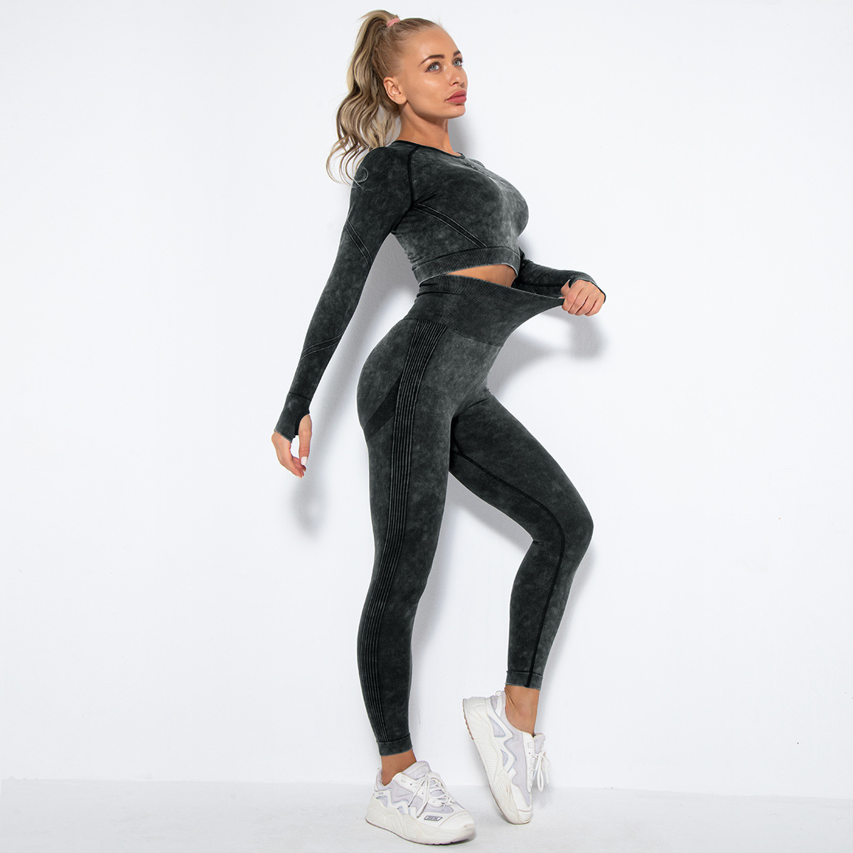 New seamless water washed smiling face set, sports and fitness long sleeved top, hip lifting yoga pants two-piece set