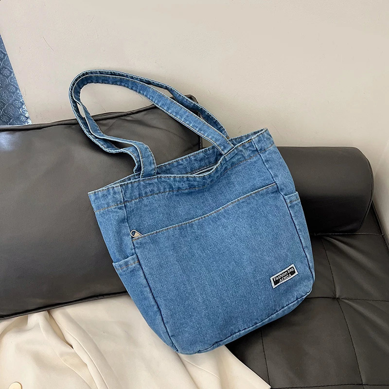 denim personalized large capacity bag fashionable and casual shoulder college student commuting tote 240906