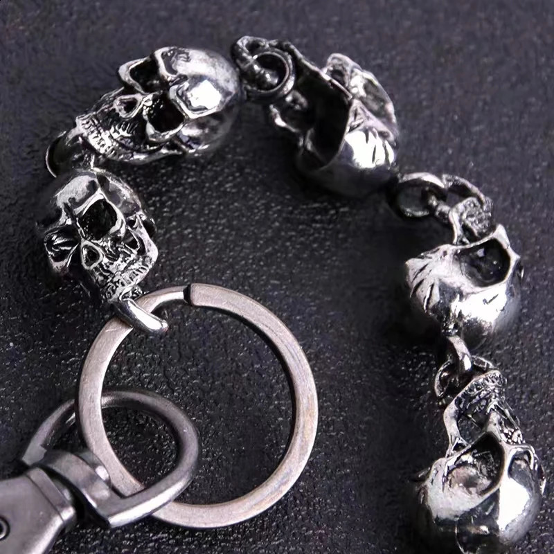 Gothic punk mens belt keychain retro skull metal hip-hop rock jeans keychain mens motorcycle riding wallet keychain 240927