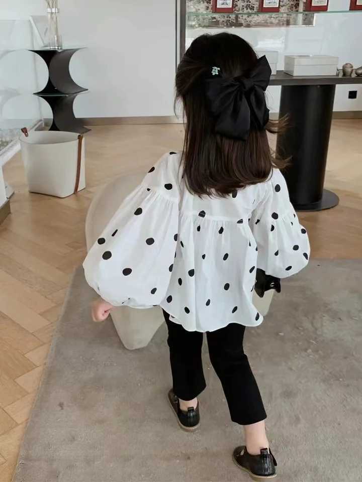 Girls Shirt 2023 Fall New Korean Baby Girl Doll Shirt Long-Sleeved Polka Dot Bubble Sleeve Blouse Y240906