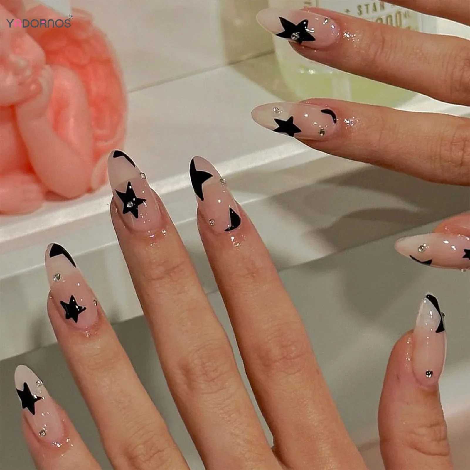 24pcs Almond Imprinted Nail Y2K Star Diamond Design Cool Girl Nude Color Fake Nail Female Fukk Cover Fake Nail Tip W240905