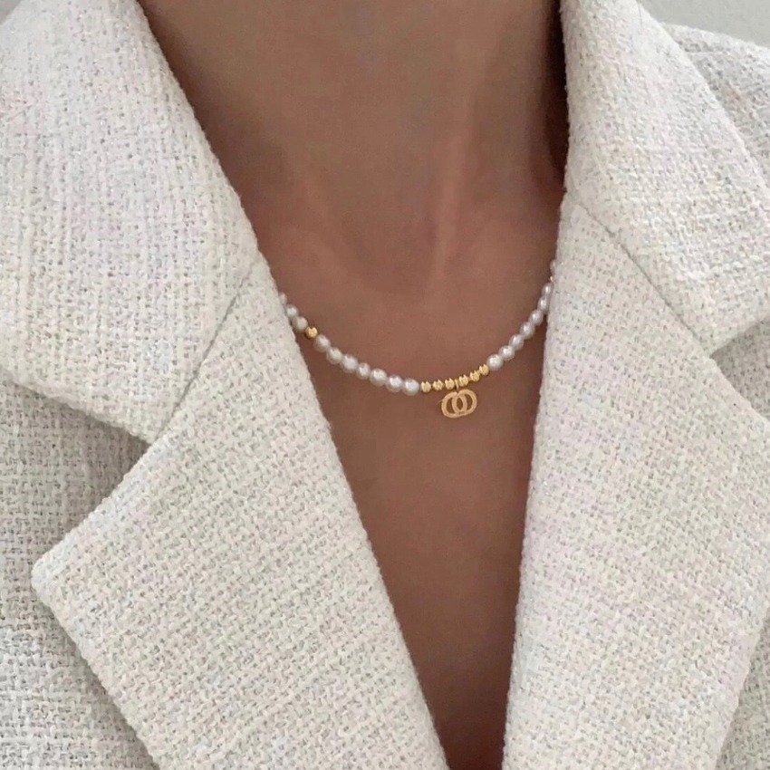 Designer Luxury Pearl Necklaces Classic Brand Logo Pendant Long Chain Fashion Style Stainless Steel Jewelry Designed For Women Love Gift Charm Ne