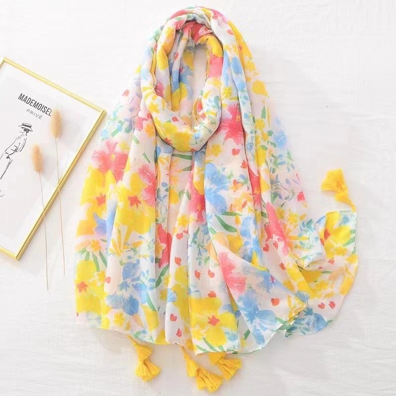 Fashionable shawl, versatile printed beach scarf, Spring and Autumn women's long scarf, butterfly flower contrasting new sunscreen silk