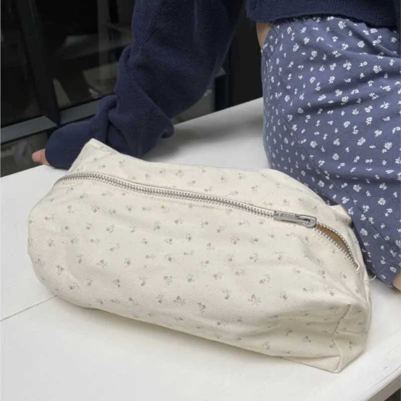 Floral print beige sweet storage bag womens mini bag zipper cute makeup bag rectangular student pencil bag fashionable coin wallet W240905
