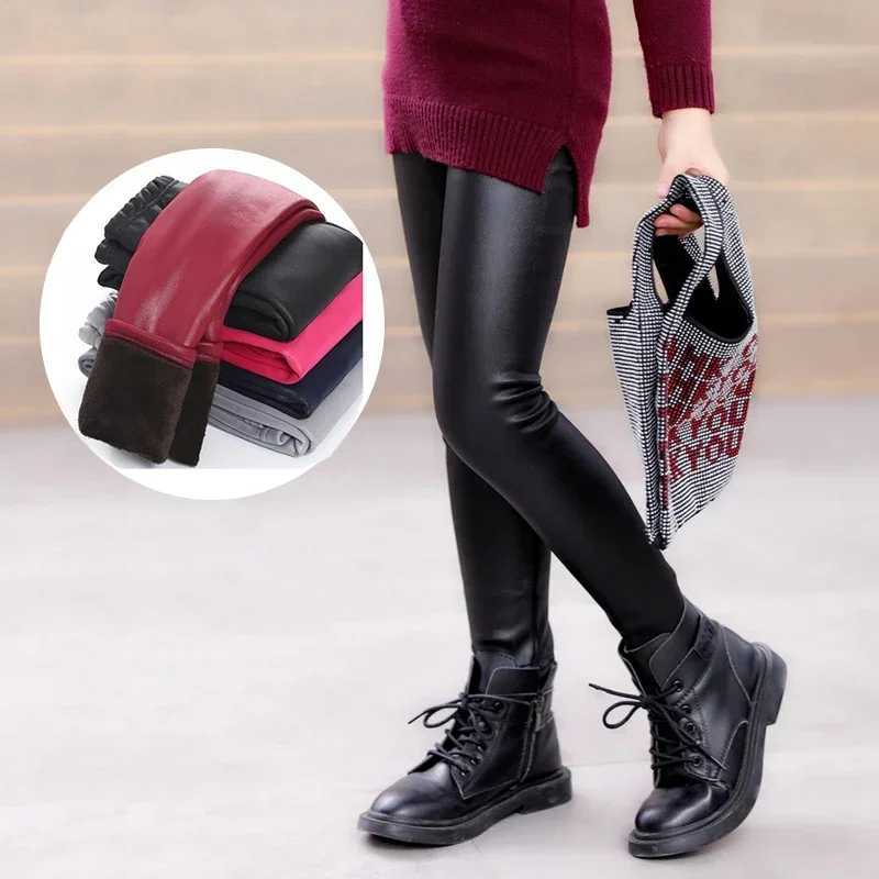 Baby Girls Leggings Winter Kids Thick Velvet Leggings Pencil Pants Children Warm Trousers Faux PU Leather Legging Slim Pant Y240906