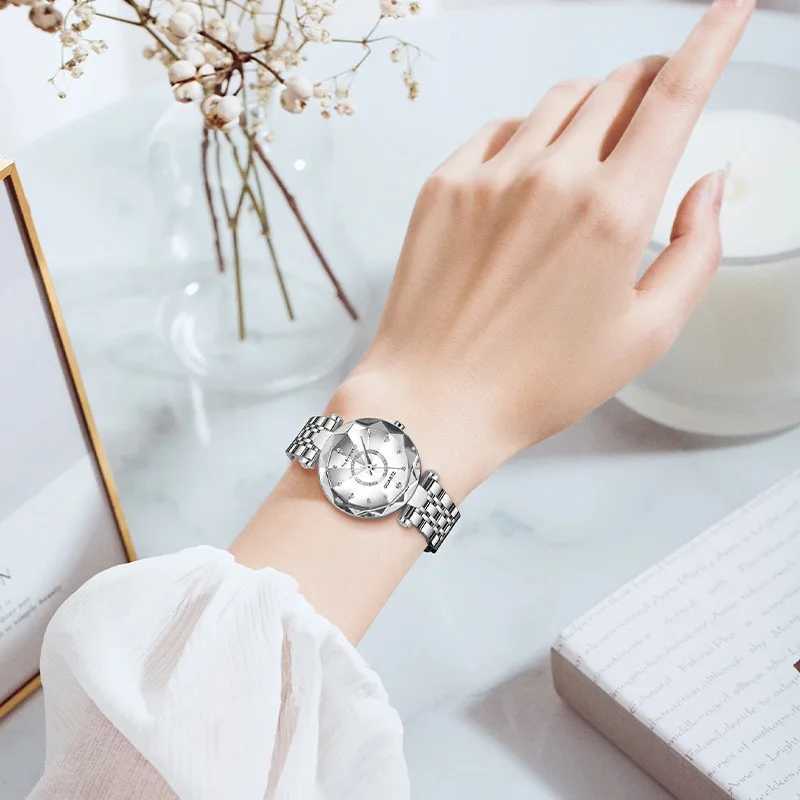 Womens Ocean Heart Light Luxury Quartz Watch Diamond Bright Multi sided Glass Womens Waterproof Watch W240902