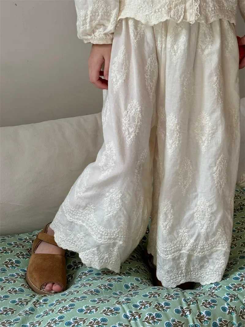 Blouses Autumn Korean 2024 Girl Lace Embroidery Shirt Trousers Girl Countryside Long Sleeves Shirt Fashion Sweet Loose Y240906