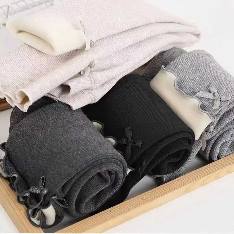 Girls Thickened Leggings Autumn and Winter Baby Plush Thin Velvet Pants for Childrens Casual Wear Long Pants Girls To Keep Warm Y240906