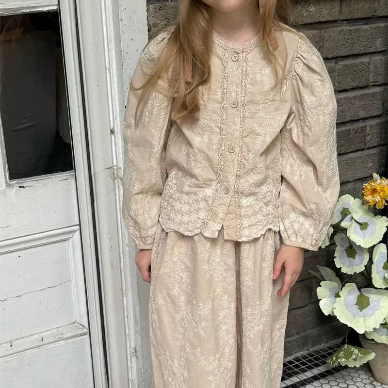 Blouses Autumn Korean 2024 Girl Lace Embroidery Shirt Trousers Girl Countryside Long Sleeves Shirt Fashion Sweet Loose Y240906
