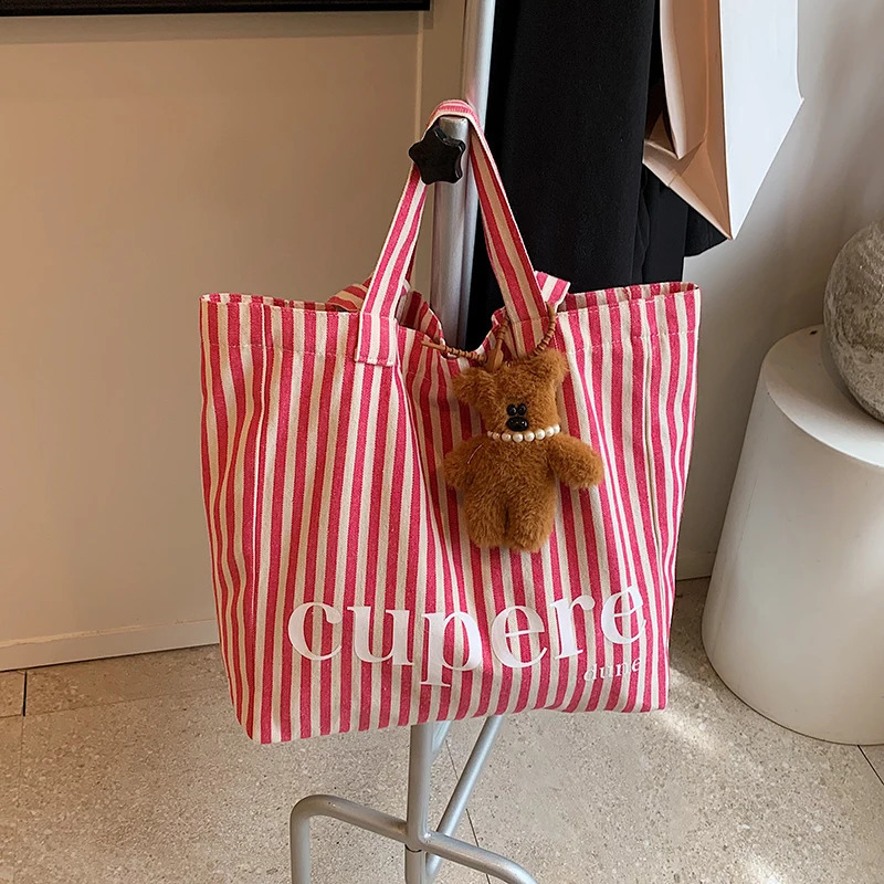 Large capacity striped tote bag shoulder canvas casual trend letter pattern teddy bear doll decoration 240906