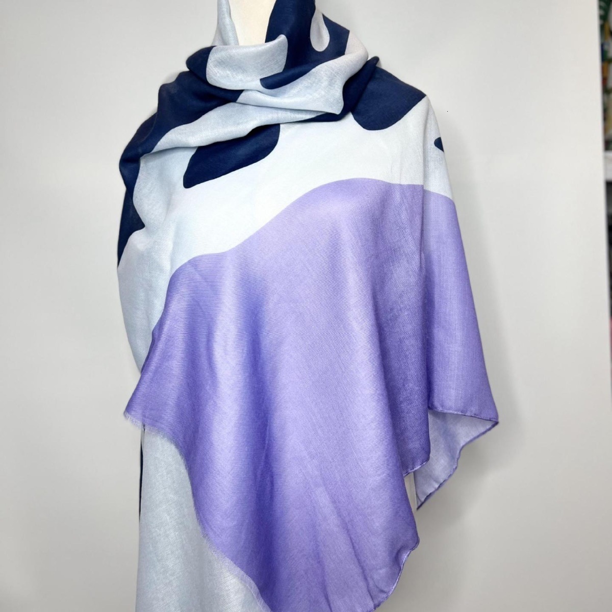 Zebra patterned cotton and linen versatile fashionable printed large scarf, soft shawl, sun protection decoration, animal pattern detachable scarf