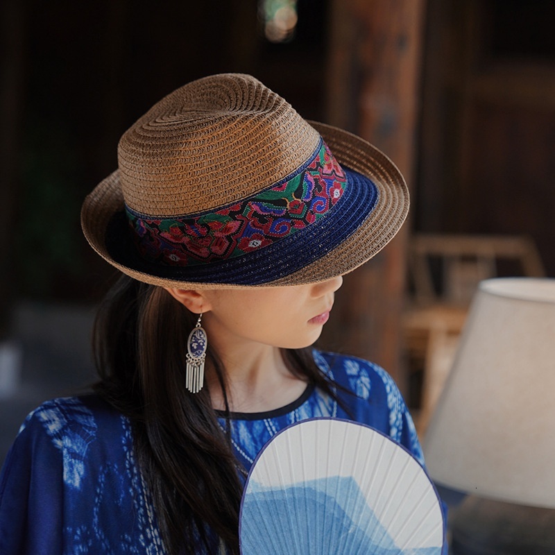 New ethnic style hat, Yunnan tie dye cloth top hat, spring and summer travel sun hat, fashionable and versatile straw hat