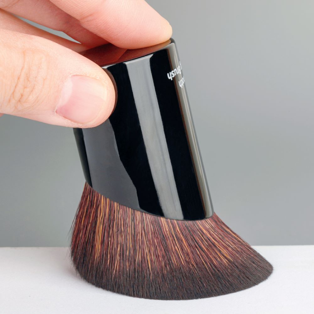 Kabuki Smooth Blending Makeup Brush Angled Portable Travel Powder Foundation Cosmetic Tool with Synthetic Hair z250527II8P