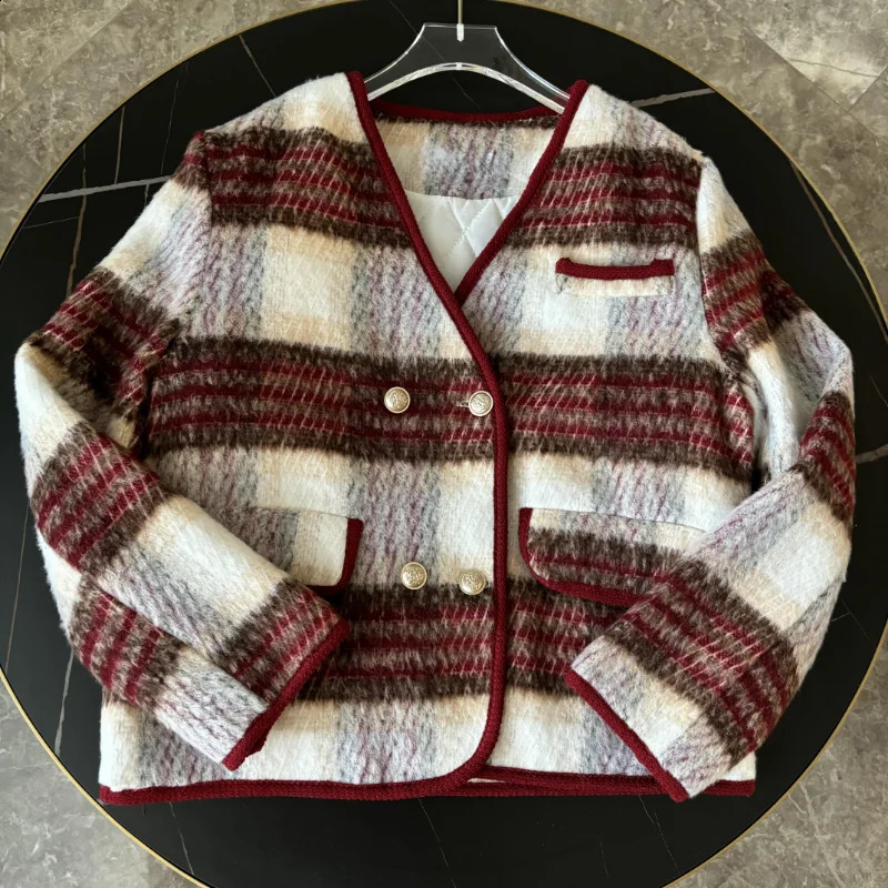 Women Red Plaid Small Fragrance Quilted Coats Loose Vneck Casual Long Sleeveless Warm Fashion Korea Chic Lady Tweed Coat 240904