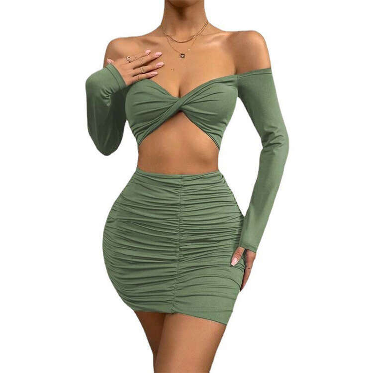 2024 summer new sexy exposed belly button top pleated hip hugging skirt set for women