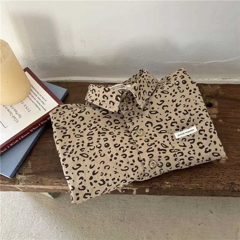 Childrens Shirt Spring and Autumn New Boys and Girls Leopard Pattern Long sleeved Shirt Baby Korean Shirt Coat Y240906