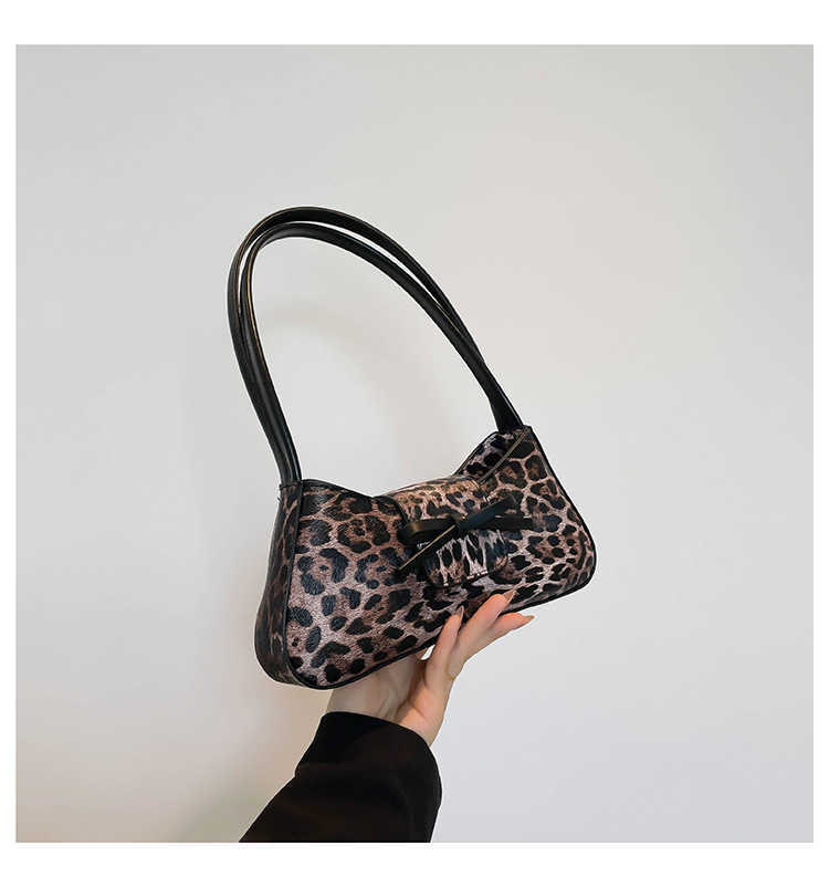 Women's handbag niche bow leopard print bag for women fashion personality handbag single shoulder armpit baguette bag 240915