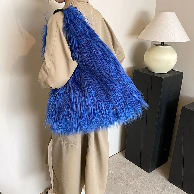 Womens Shoulder Bag Winter Artificial Fur Cross Body Long Plush Large Capacity Fluffy y n Handbag 240906
