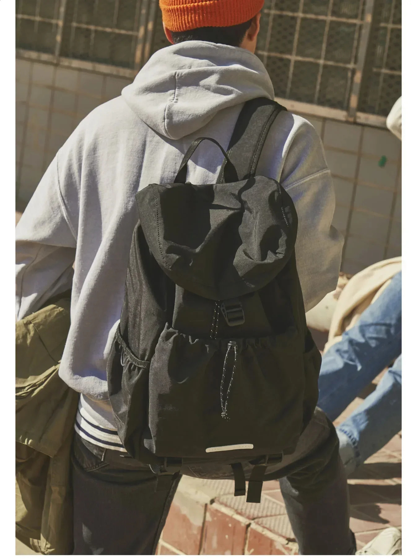 Shoulder strap flap pull rod Korean unisex nylon backpack fashion outdoor sports travel mens youth school 240906