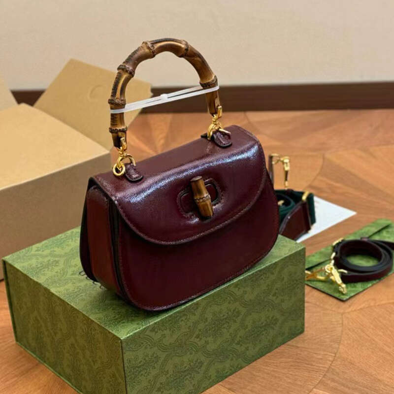 Women Designer Handbags Luxury Bamboo Vintage Handle Bag Lady Totes New Fashion Crossbody Shoulder Bags