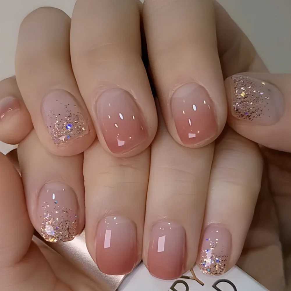 24 pieces of short squeeze nails with pink gradient stripe pattern fake nails with smooth artificial finger manipulation fake nails W240905