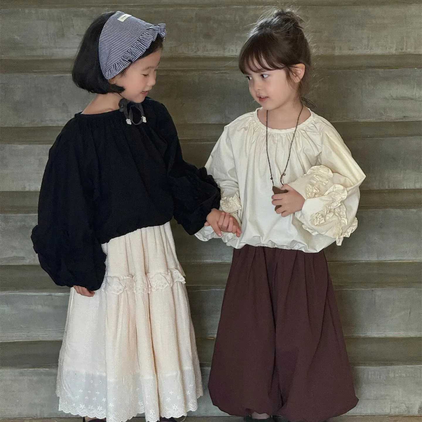 Blouses Korean Childrens Clothing Autumn New Girl Shirt Retro Style Easy Flower Edge Tops Simple 2024 Round Collar Y240906