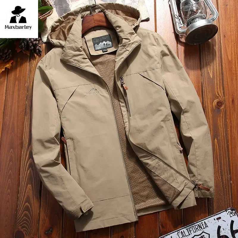 Autumn Waterproof Windbreaker Mens Casual Detachable Cap Flying Cargo Jacket Outdoor Camping Rainproof Coat Mens Work Clothes Y240906