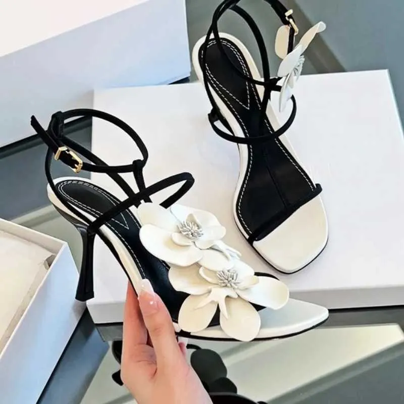 wer Designer High Heels Fashion Female 2024 Summer Sgback Sandals Women Brand Party Dress Shoes PumpsL464
