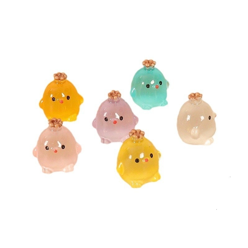 Elegant Lighted Chick Figure Adorned with Regal Crown - Unique Resin Craftsmanship Enriches Any Space's Aesthetic Appeal