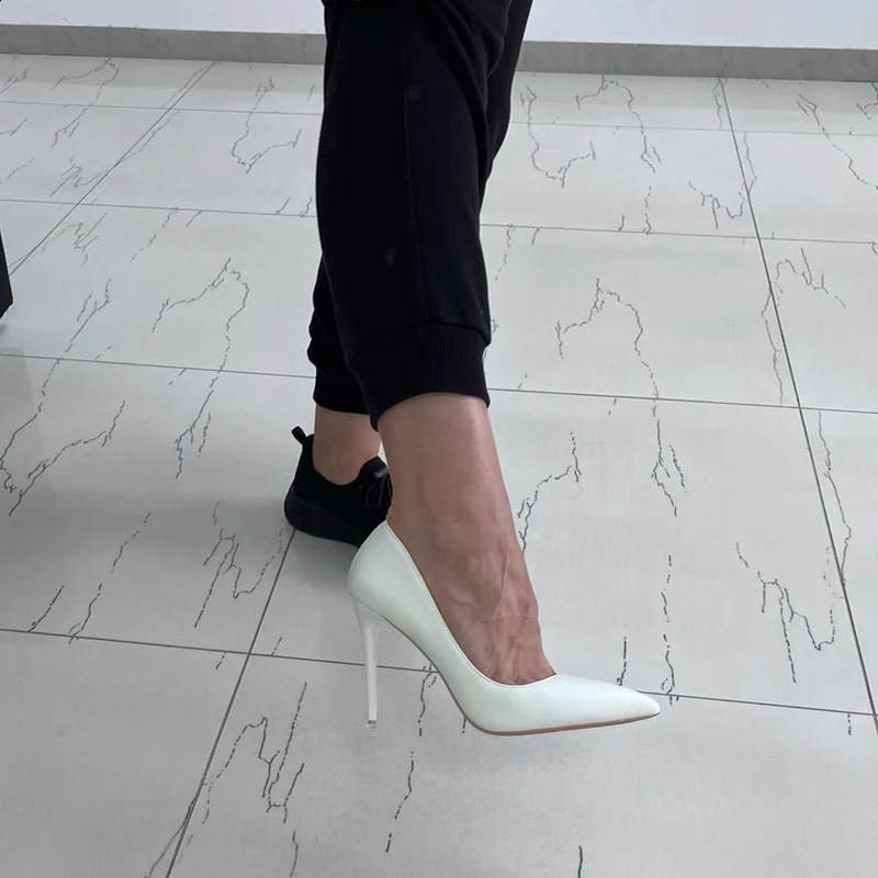 Women 7.5cm 10.5cm High Heels Pumps Lady Wedding Bridal Scarpins Stripper Middle Low Heels Plus Size Fetish Party Classic Shoes 240904