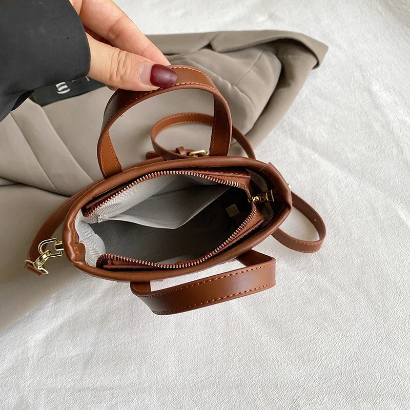 Handwork Straw Bag Summer Women Bucket Bag Purse Fashion er Straw Woven Handbag Beach Travel Ladies Shoulder Crossbody Bag 240902