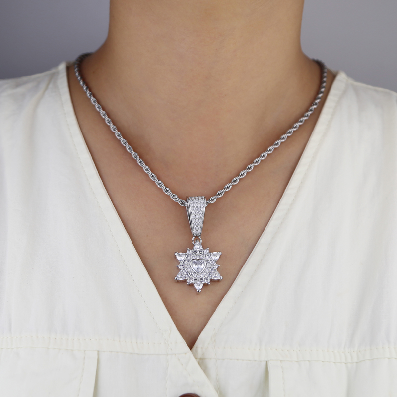Bg 5A CZ Iced Out Strar Heart Pendant Necklace Micro Paved Cubic Zirconia Fashion Lover for Men Women Hip Hop Jewelry