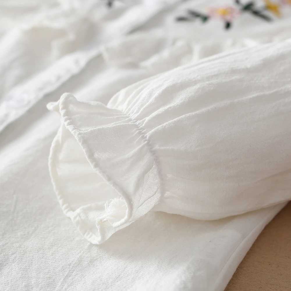 Girls Blouses 100% Cotton White Long Sleeve Autumn Kids Clothes for 8 10 12 Years Embroidery Tops Girls School Shirts Y240906