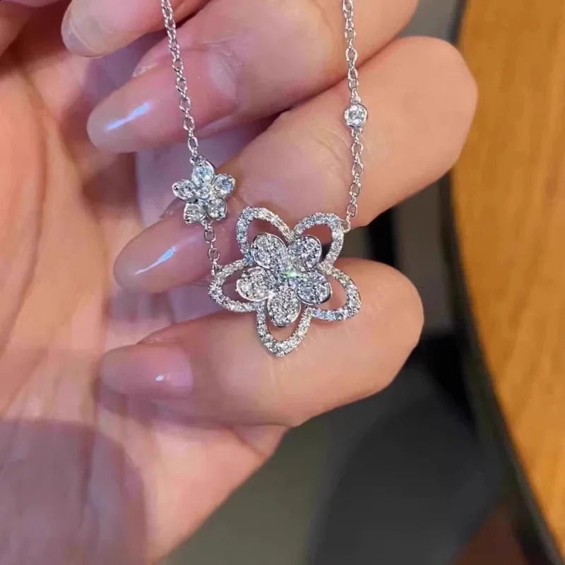 Floral Duet necklace female light niche double flower diamond pendant clavicle chain 240903