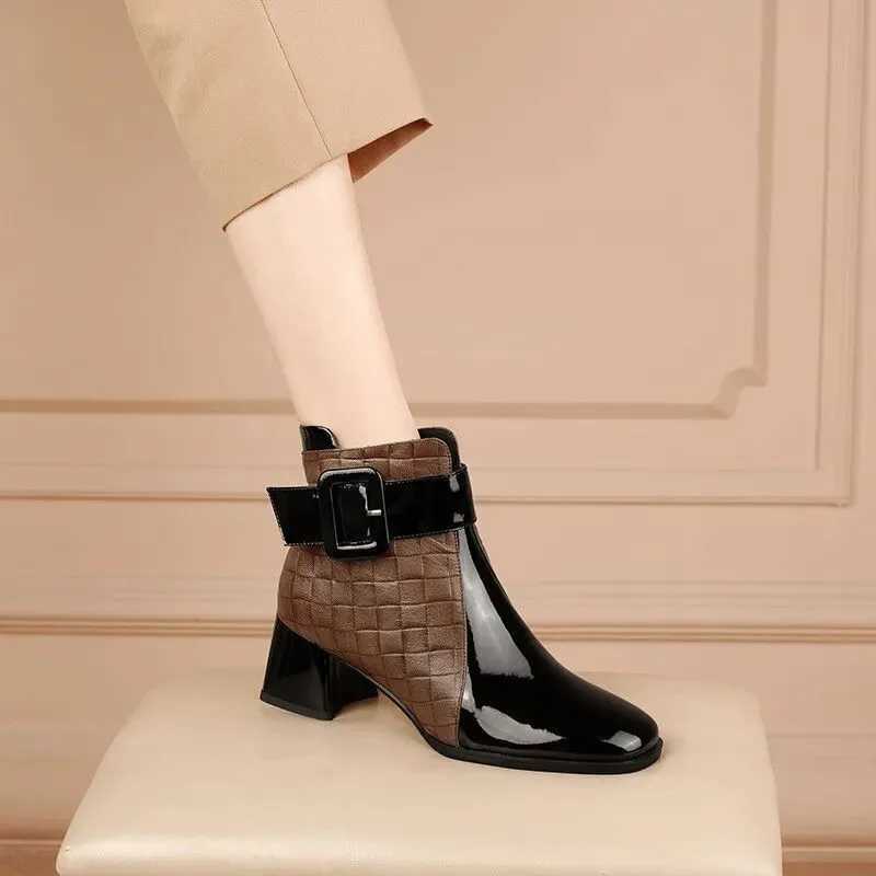 Womens ankle boots thick boots platform short boots fashionable autumn new styles womens shoes retro buckle work shoes Botas De Mujer CL240906