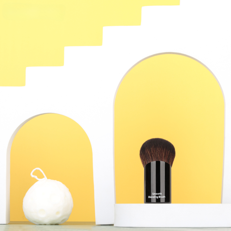Kabuki Smooth Blending Makeup Brush Angled Portable Travel Powder Foundation Cosmetic Tool with Synthetic Hair z250527II8P