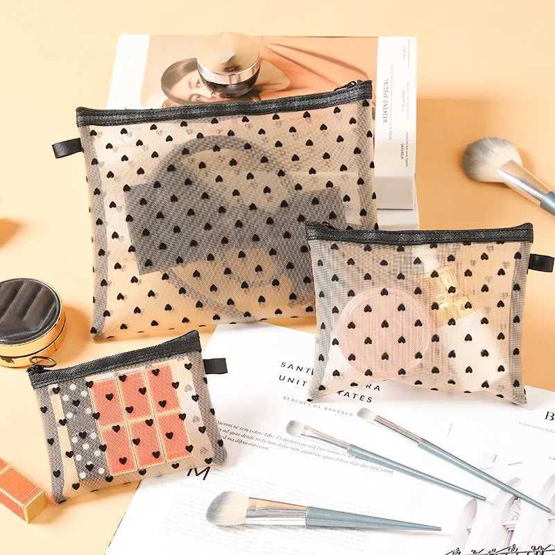 Love Heart Mesh Fashion Makeup Bag Suitable for Girls Laundry Toilet Organizer Makeup Bag Transparent Womens Lipstick Storage Bag W240905