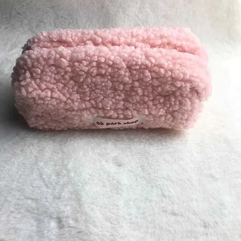 Fashion New Large Capacity Womens Solid Color Soft Plush Makeup Bag Travel Portable Coin Wallet Gift W240905