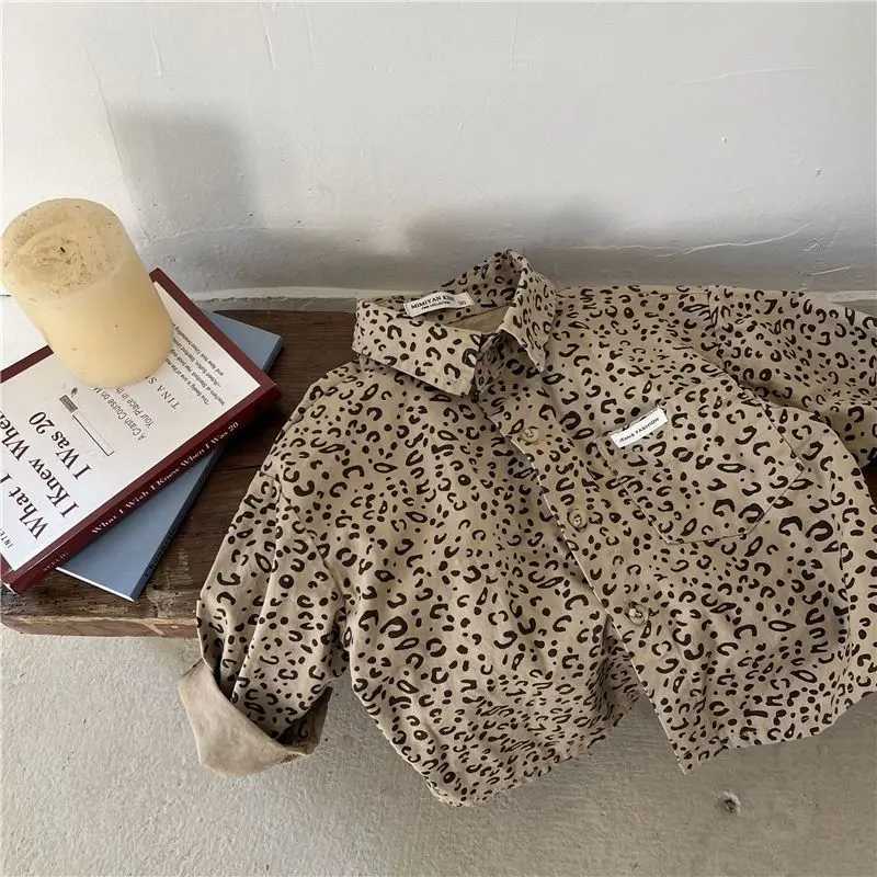 Childrens Shirt Spring and Autumn New Boys and Girls Leopard Pattern Long sleeved Shirt Baby Korean Shirt Coat Y240906