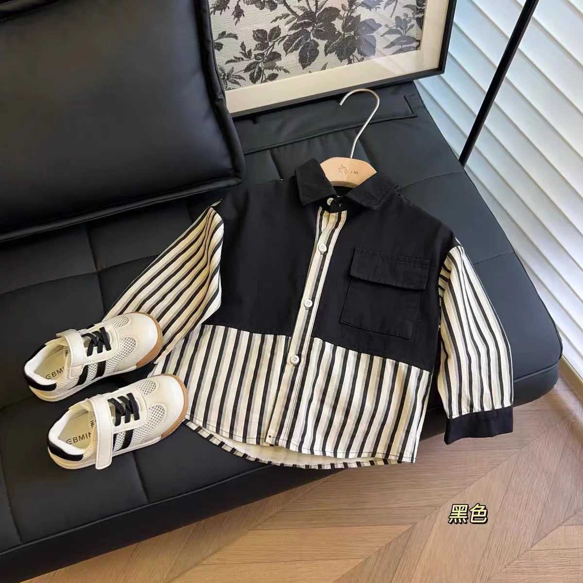 Childrens Spring and Autumn New Shirt Boys Korean Edition Loose Casual Clothing Stripe Spliced Top Autumn Handsome Shirt Y240906