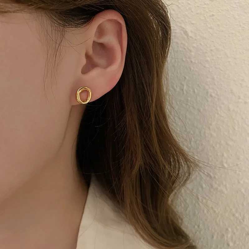 Classic simple irregular oval small stud earrings suitable for women cute temperature stainless steel Korean fashion jewelry accessories W240803