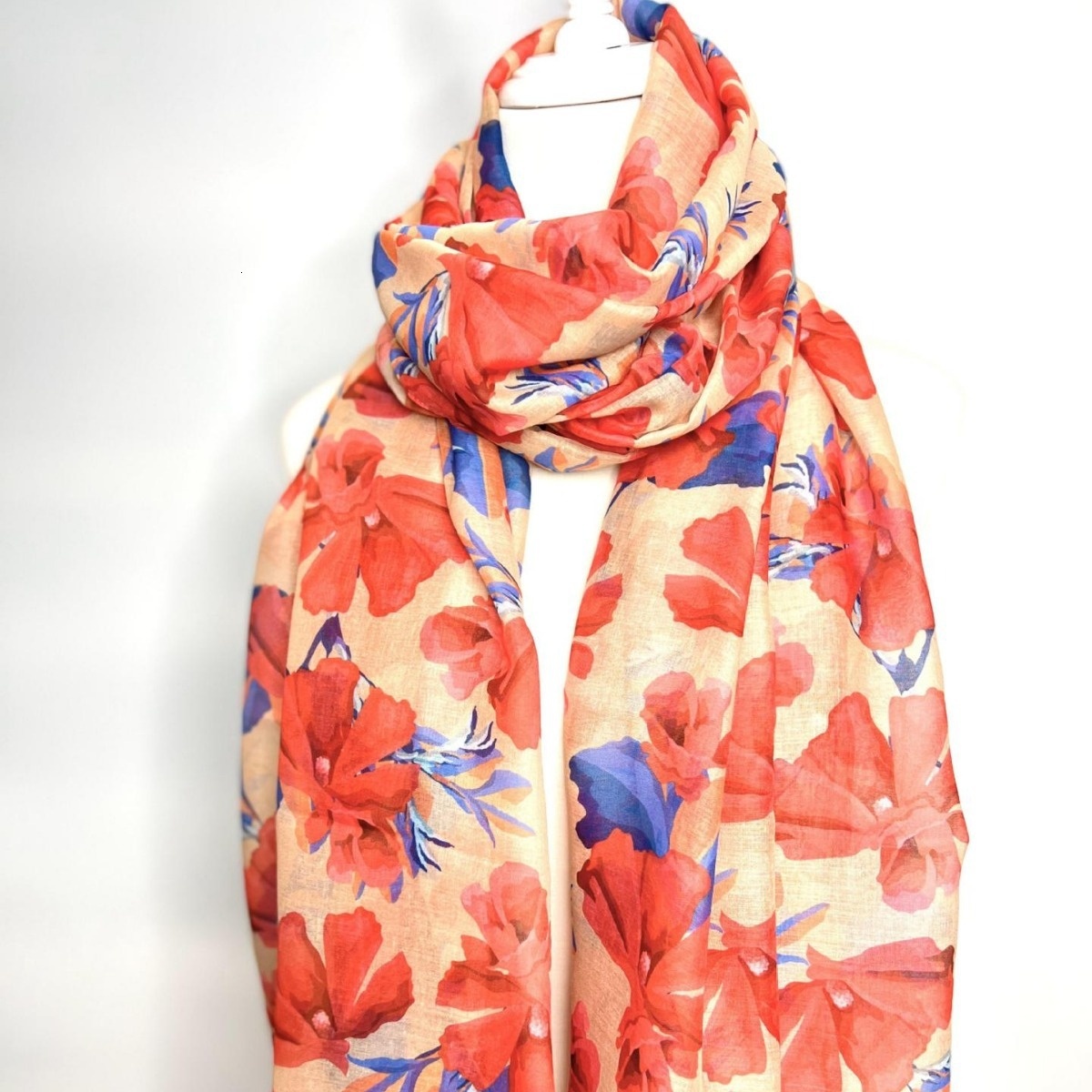 Autumn and Winter Fashion Artistic Floral Scarf Versatile Ethnic Style Retro Long Style Sunscreen Shawl External Silk Scarf for Women