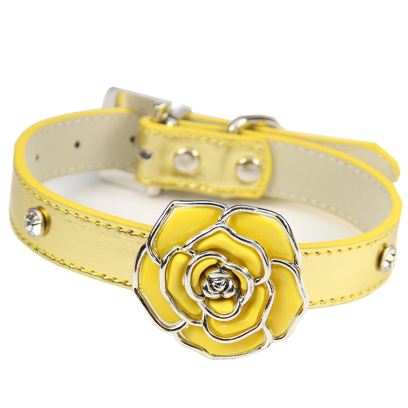 Cat collar and dog collar Rhine stone rose shaped elegant and fashionable suitable for small and medium-sized cats and dogs to wear pet collars