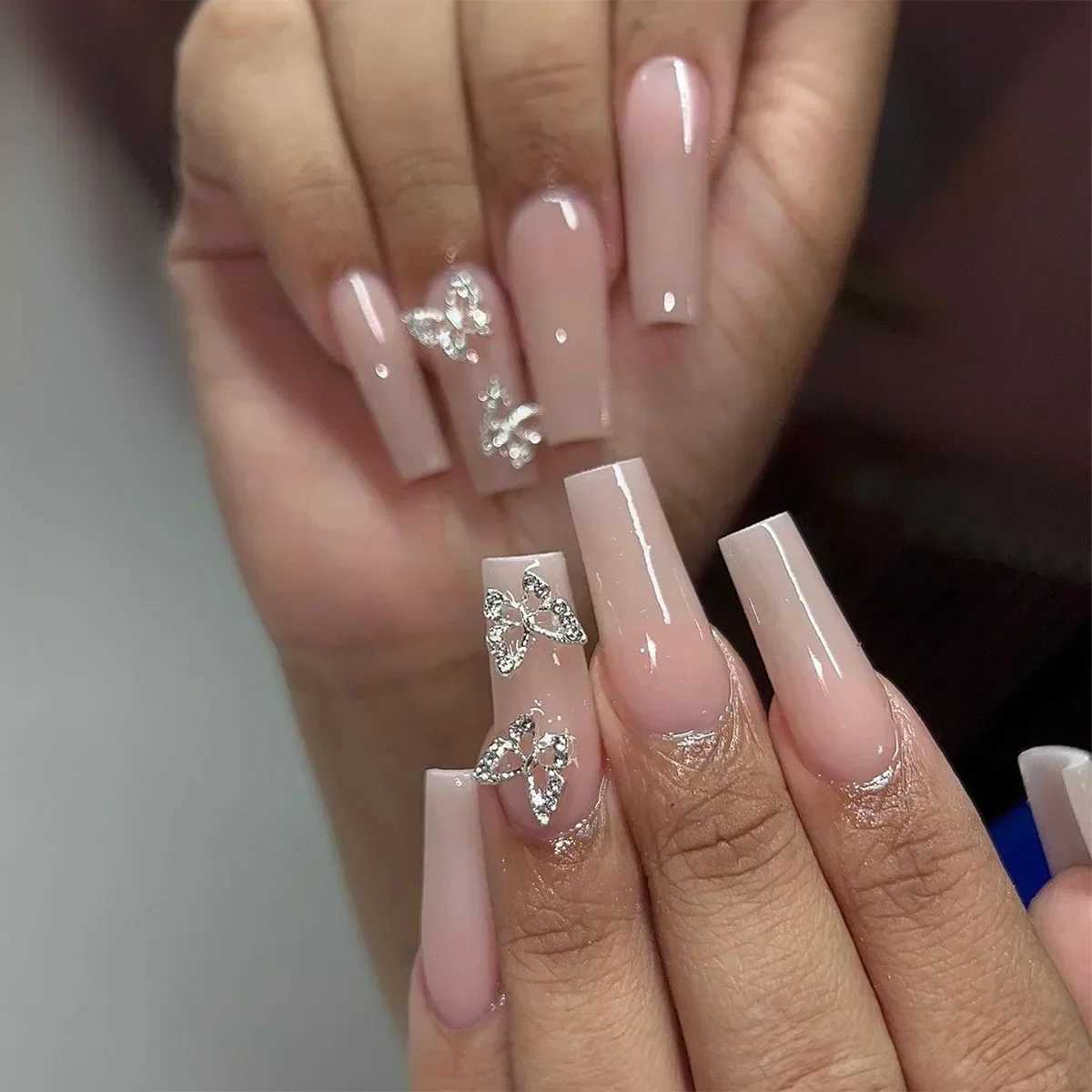 24 pieces of simple blue French fake nails with diamond love patterns designed fake nails medium and long ballet all inclusive nail tips W240905