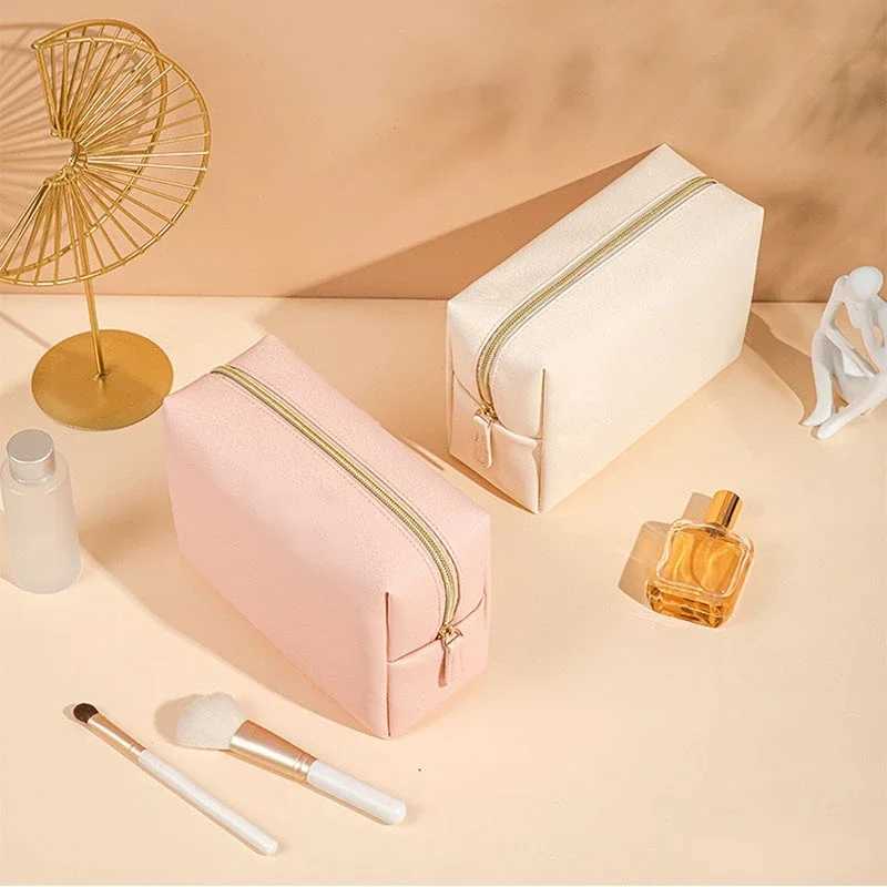2024 New Womens Makeup Bag Solid Color Korean Makeup Bag Waterproof Makeup Bag W240905
